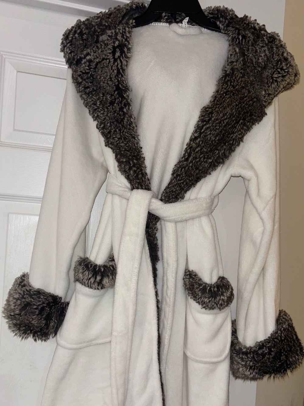 Pottery Barn Plush Faux Fur Robe SM/M VGUC